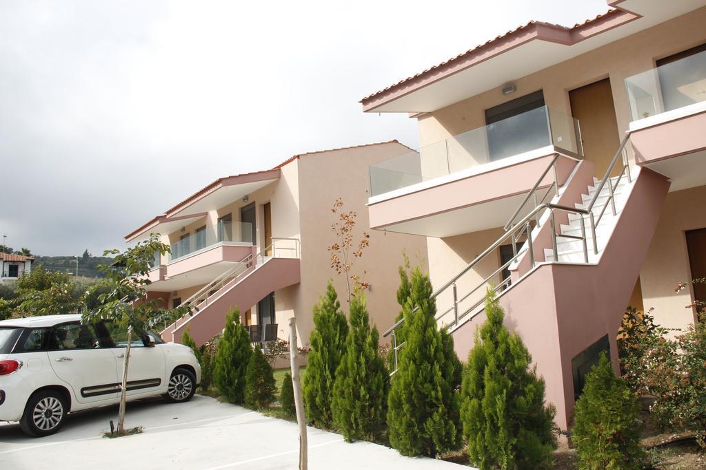 Polychrono Apartments Екстер'єр фото